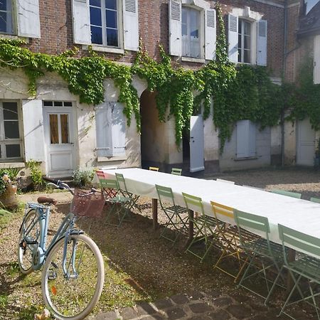 Il Etait Une Fois Un Jardin Saint-Fargeau  Exterior photo